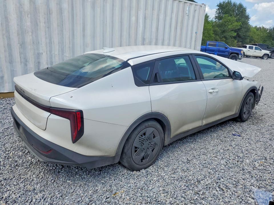 Photo 3 from auction – 2025 KIA K4 with VIN 3KPFT4DE9SE132683