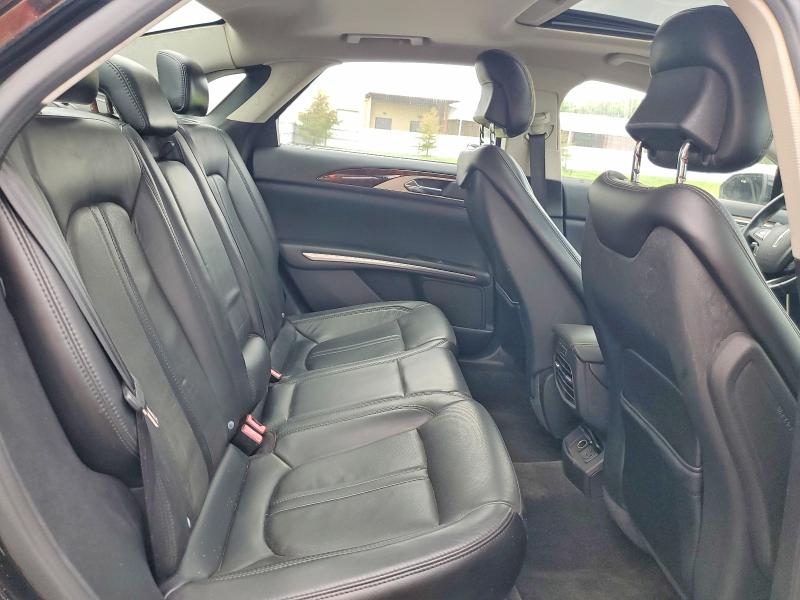 Photo 10 from auction – 2016 LINCOLN MKZ with VIN 3LN6L2J92GR604116