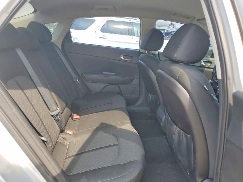 Photo 10 from auction – 2016 KIA OPTIMA with VIN 5XXGT4L13GG012346