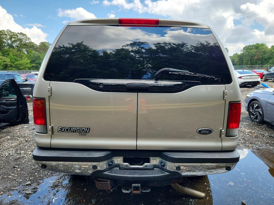 Photo 6 from auction – 2002 FORD EXCURSION with VIN 1FMNU41S72EC39533