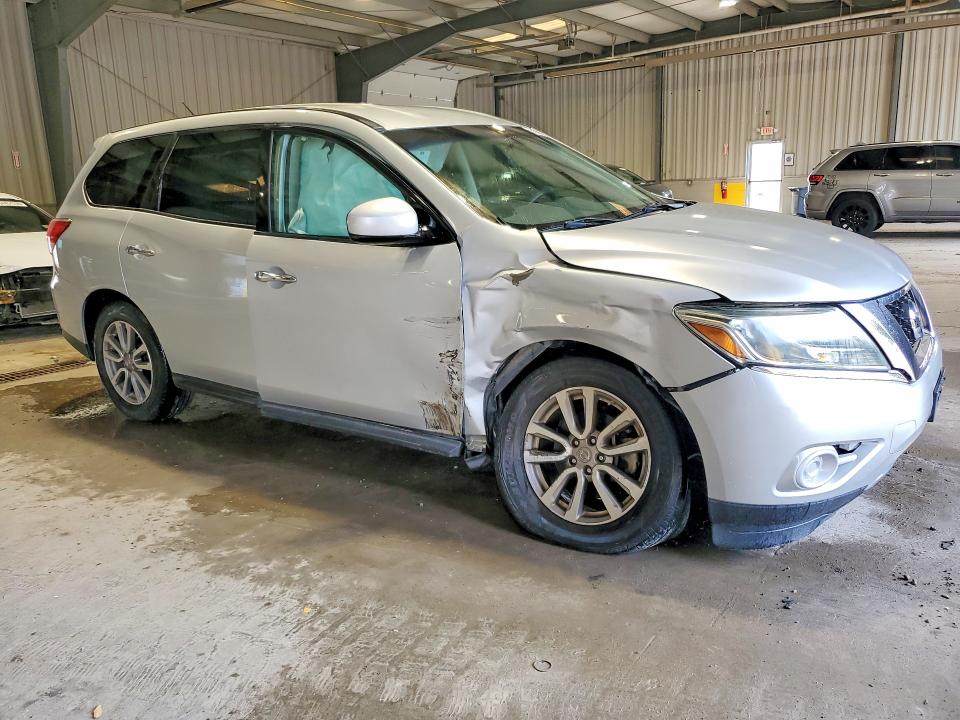 Photo 4 from auction – 2014 NISSAN PATHFINDER with VIN 5N1AR2MM1EC674534