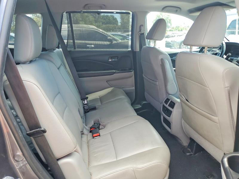 Photo 11 from auction – 2021 HONDA PILOT with VIN 5FNYF5H52MB028176