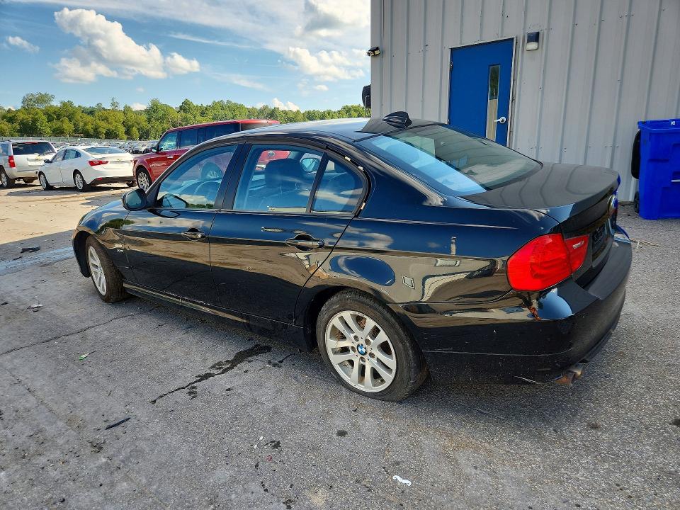 Photo 2 from auction – 2010 BMW 328 with VIN WBAPK7C53AA459945