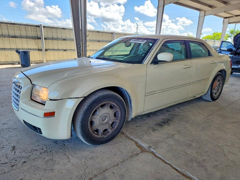 CHRYSLER 300 2006 with VIN 2C3KA53G36H208412 - Photo from auction