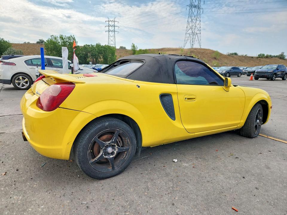Photo 3 from auction – 2002 TOYOTA MR2 with VIN JTDFR320520046246