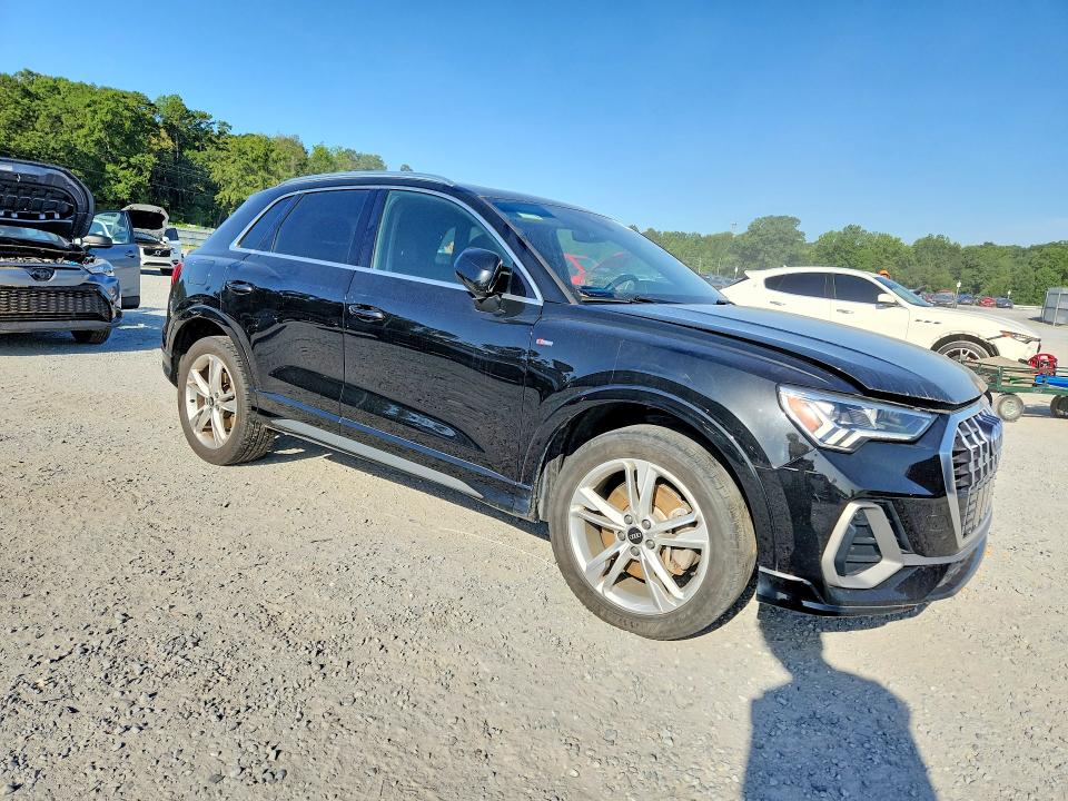 Photo 4 from auction – 2022 AUDI Q3 with VIN WA1EECF32N1146082
