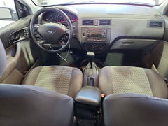 Zdjęcie 8 z aukcji – 2006 FORD FOCUS z VIN 1FAFP34N06W237385