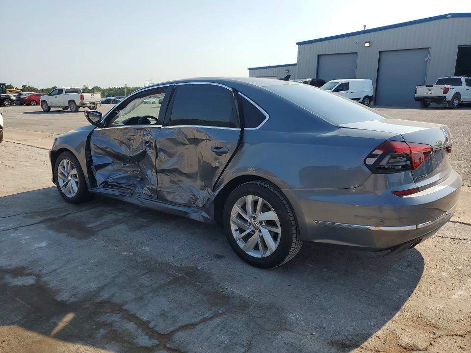 Photo 2 from auction – 2018 VOLKSWAGEN PASSAT with VIN 1VWBA7A31JC020875