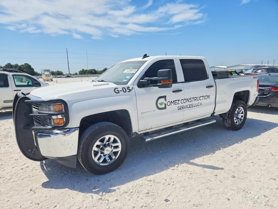 CHEVROLET SILVERADO 2016 with VIN 1GC1CUE81GF211359 - Photo from auction