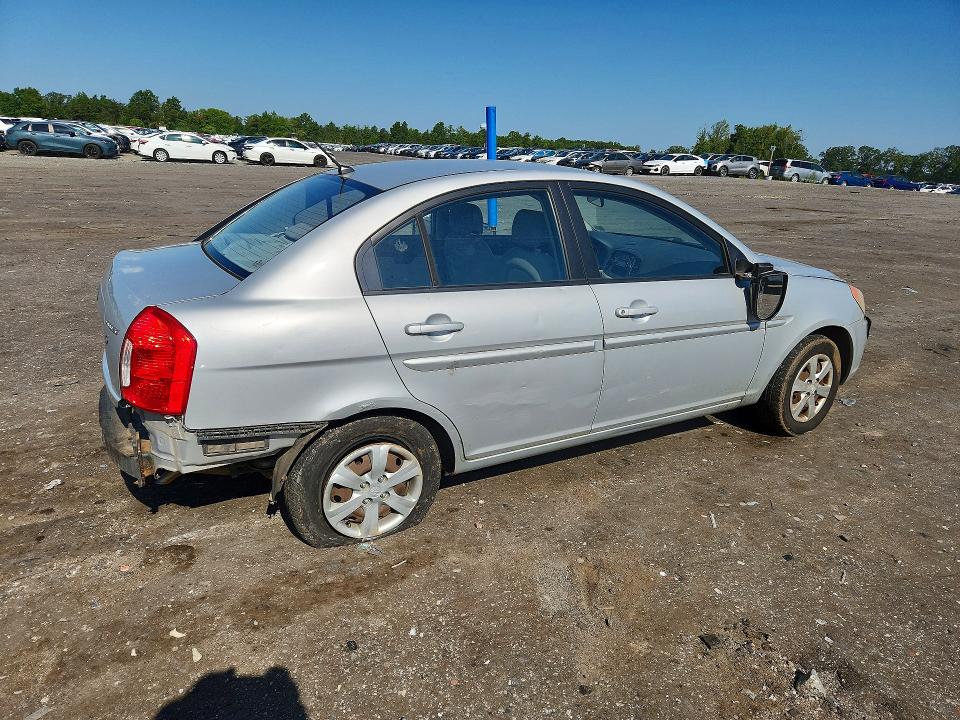 Снимка 3 от търг – 2009 HYUNDAI ACCENT с VIN KMHCN46C99U373241
