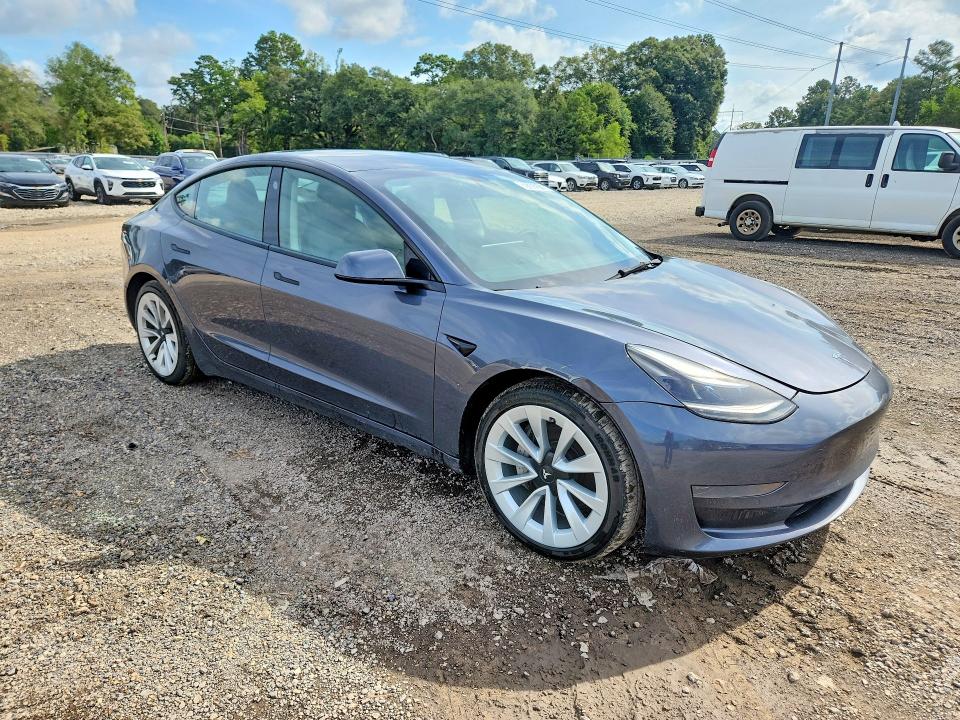 Photo 4 from auction – 2022 TESLA MODEL 3 with VIN 5YJ3E1EA3NF287784