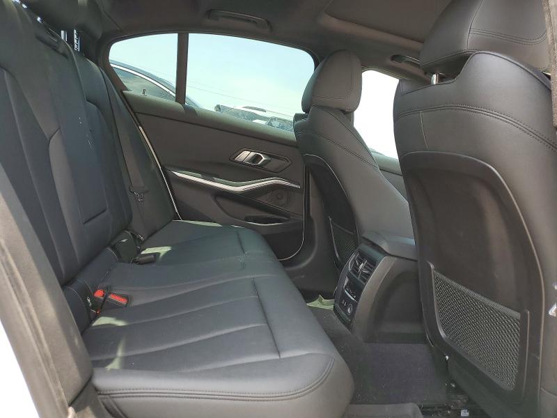 Photo 10 from auction – 2020 BMW 330XI with VIN 3MW5R7J04L8B35850