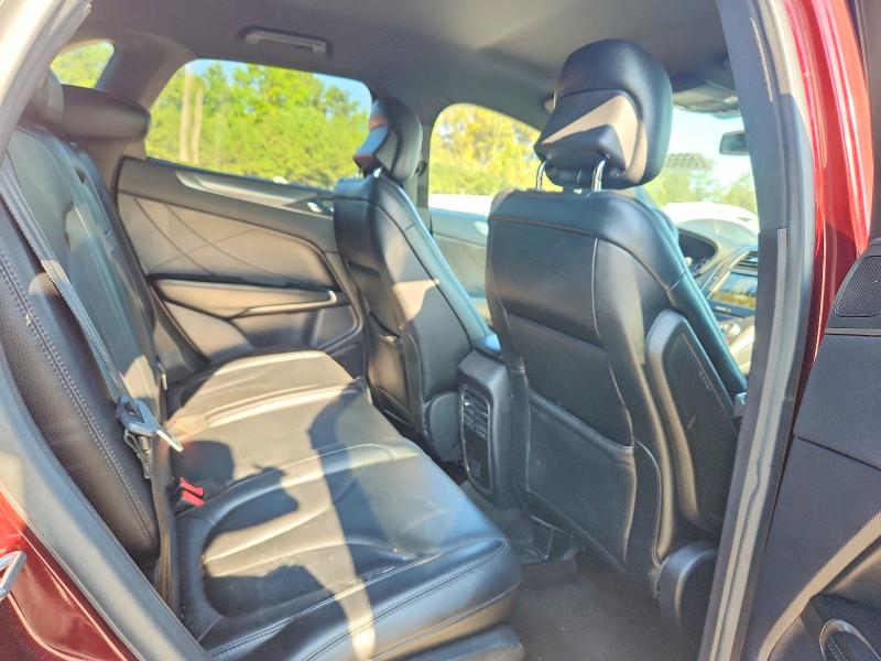 Photo 11 from auction – 2016 LINCOLN MKC with VIN 5LMCJ1C91GUJ23425