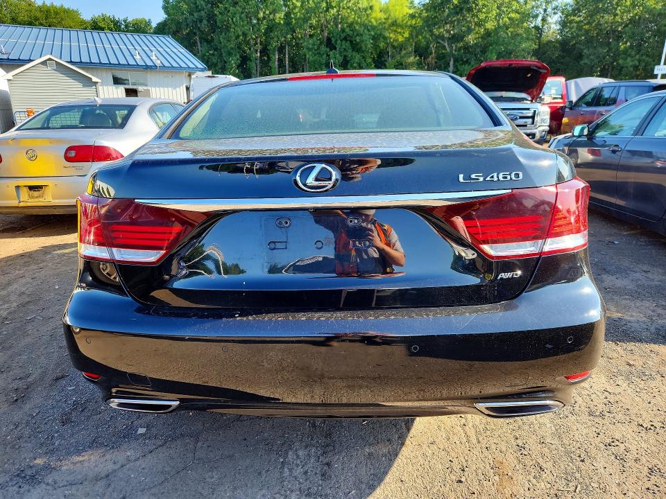 Photo 6 from auction – 2013 LEXUS LS with VIN JTHCL1EF5D5018427