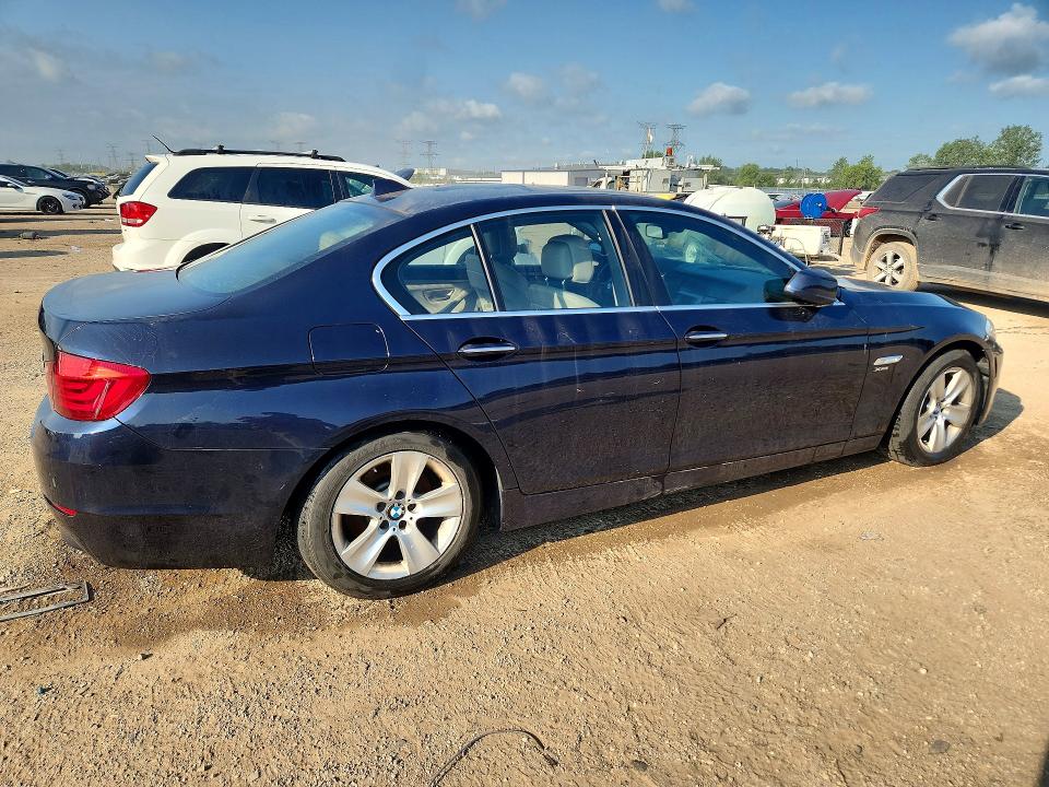 Photo 3 from auction – 2012 BMW 528 with VIN WBAXH5C54CDW08318