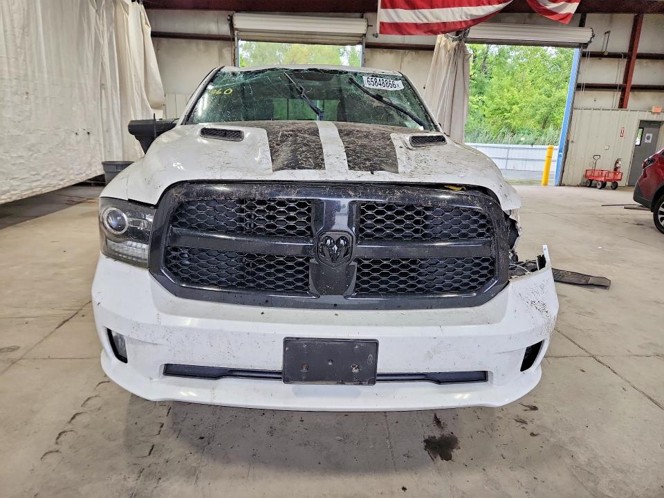 Photo 5 from auction – 2017 RAM 1500 with VIN 1C6RR7MT3HS647493