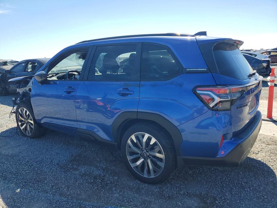 Photo 2 from auction – 2025 SUBARU FORESTER with VIN JF2SLSTD7SH448509