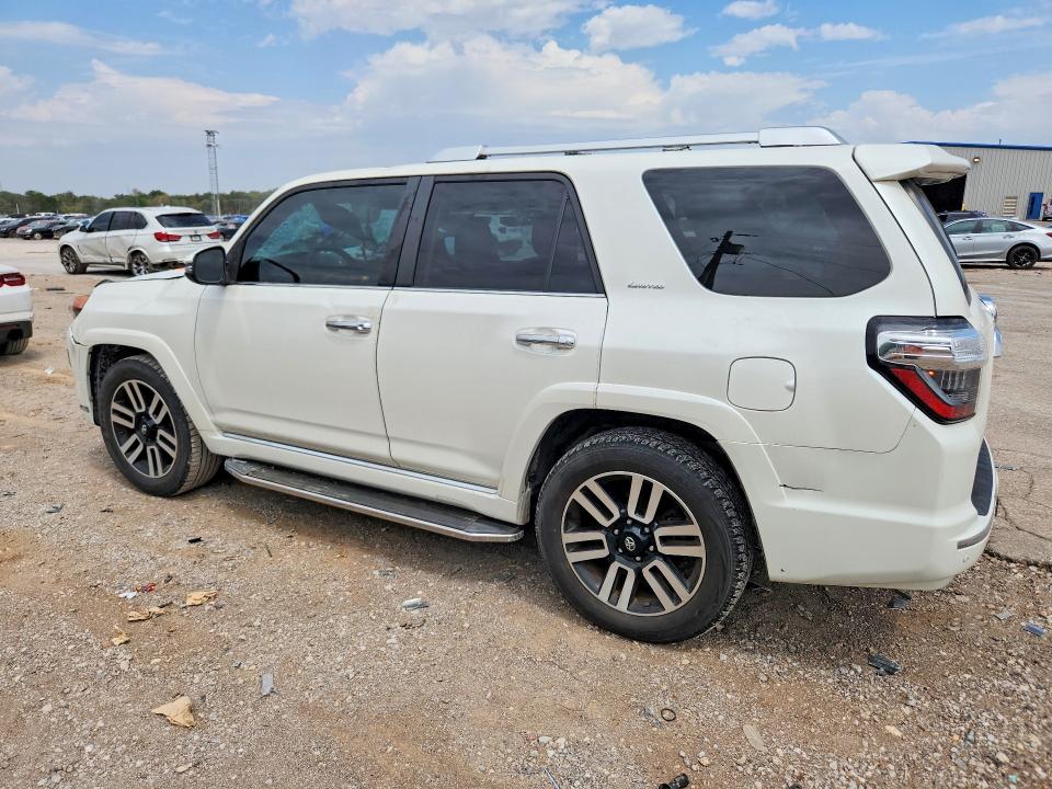 Photo 2 from auction – 2014 TOYOTA 4RUNNER with VIN JTEZU5JR0E5070061