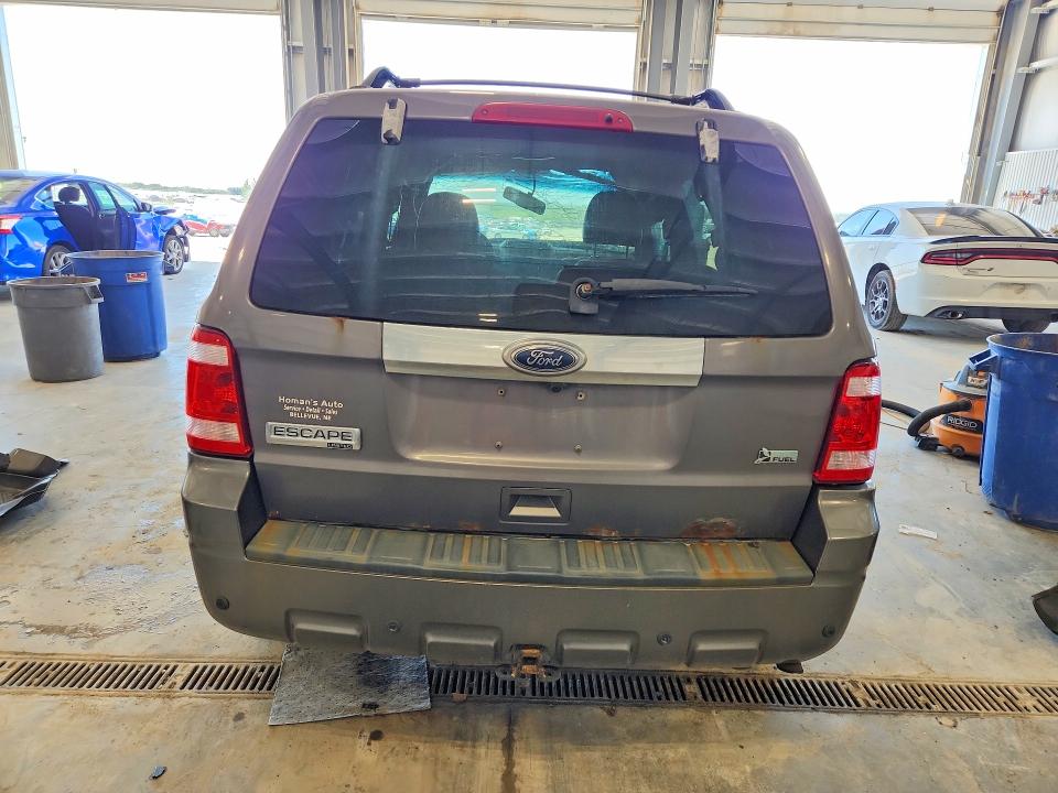 Photo 6 from auction – 2010 FORD ESCAPE with VIN 1FMCU9EG2AKD31157