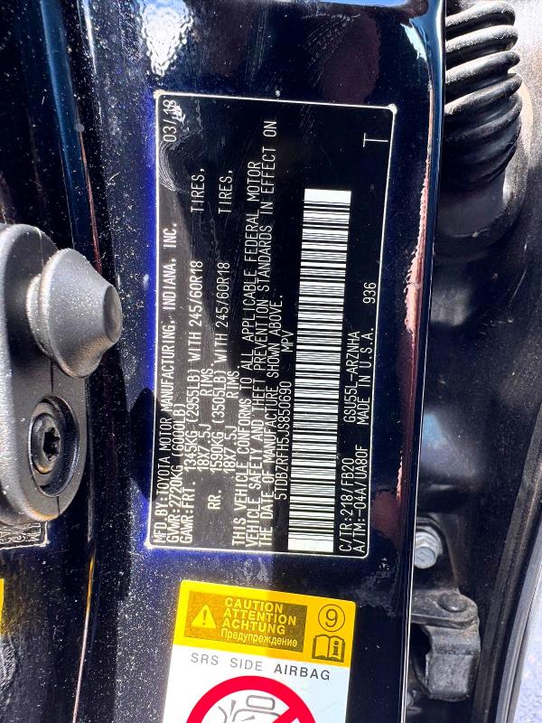 Photo 13 from auction – 2018 TOYOTA HIGHLANDER with VIN 5TDBZRFH5JS850690