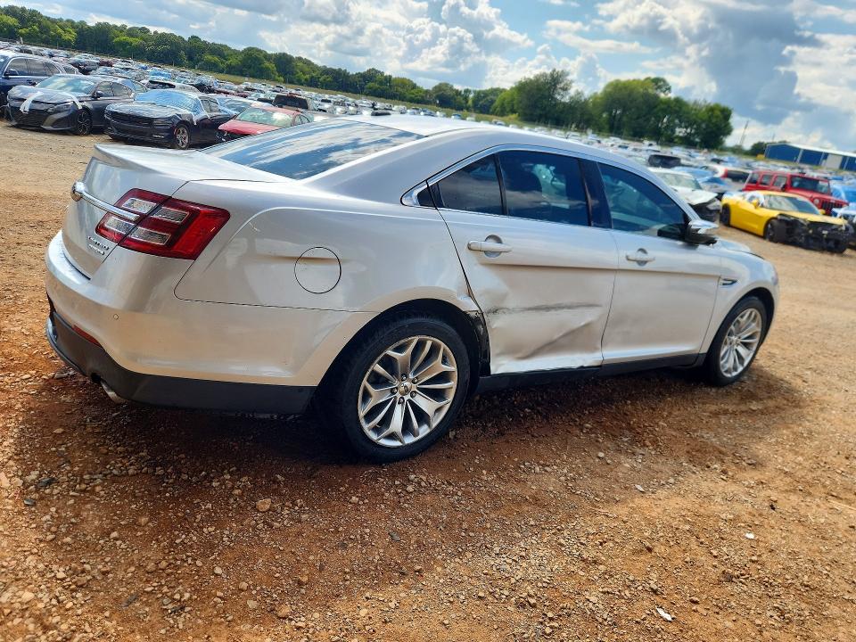 Photo 3 from auction – 2014 FORD TAURUS with VIN 1FAHP2F88EG104974