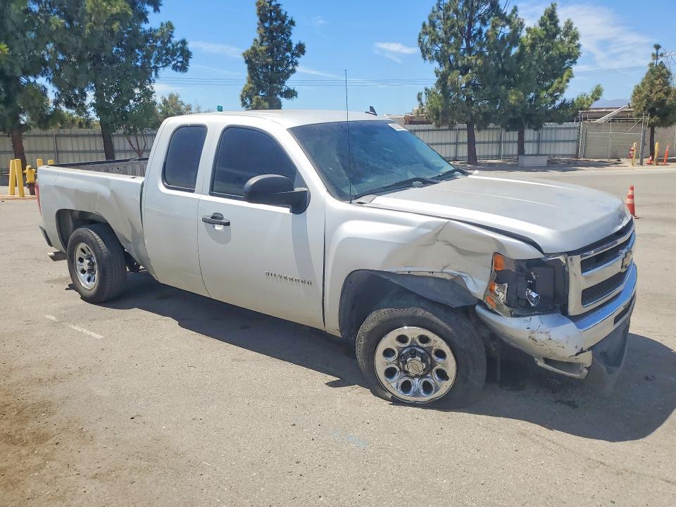Photo 4 from auction – 2011 CHEVROLET SILVERADO with VIN 1GCRCSE0XBZ170951