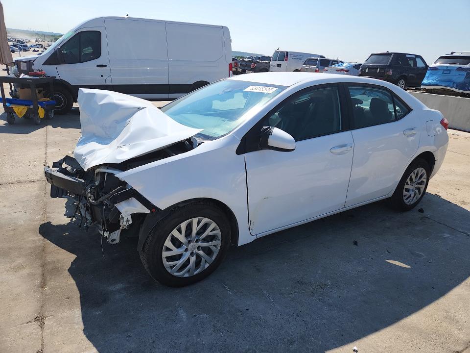 TOYOTA COROLLA 2018 with VIN 2T1BURHE8JC121321 - Photo from auction