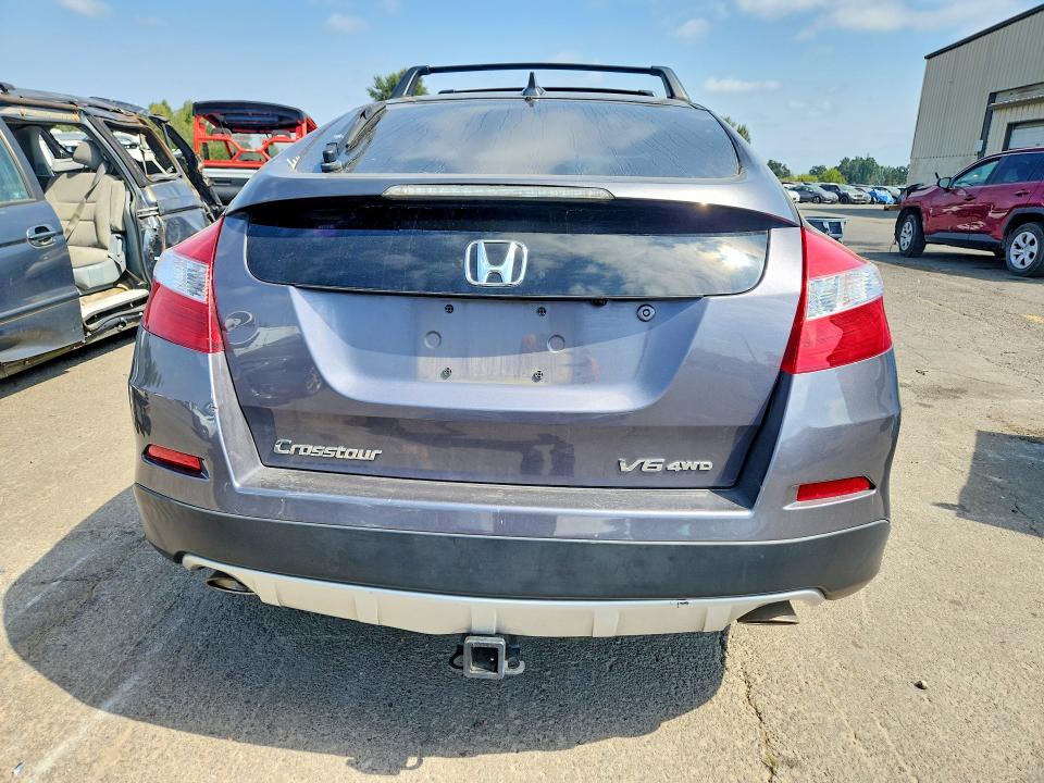 Photo 6 from auction – 2015 HONDA CROSSTOUR with VIN 5J6TF2H56FL001324