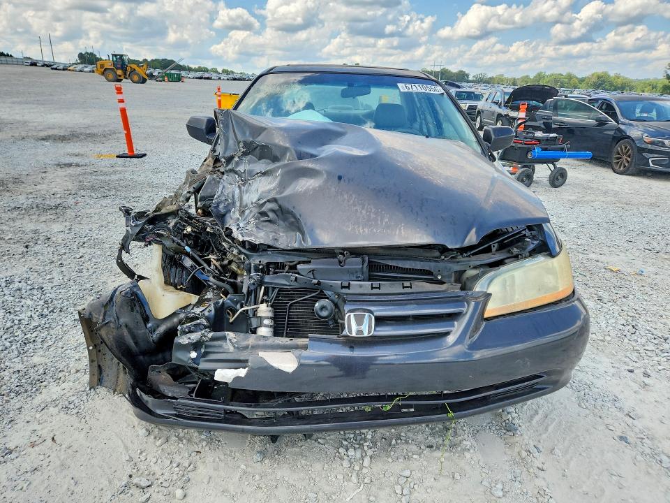 Photo 5 from auction – 2002 HONDA ACCORD with VIN 1HGCG16552A039330