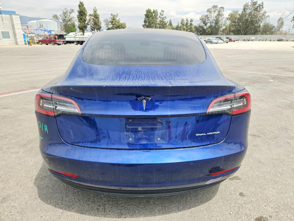 Photo 6 from auction – 2018 TESLA MODEL 3 with VIN 5YJ3E1EB8JF147734