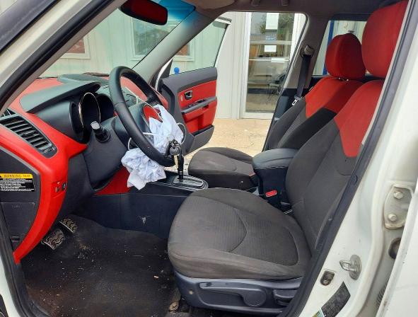 Photo 7 from auction – 2010 KIA SOUL with VIN KNDJT2A27A7701179