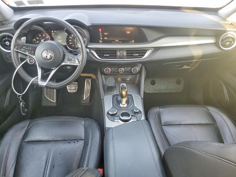 Photo 8 from auction – 2018 ALFA ROMEO STELVIO with VIN ZASFAKPN0J7B69357