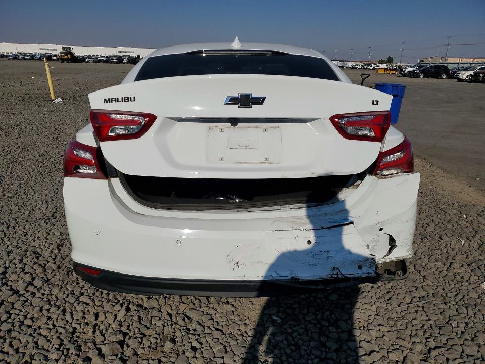 Photo 6 from auction – 2021 CHEVROLET MALIBU with VIN 1G1ZD5ST2MF078291