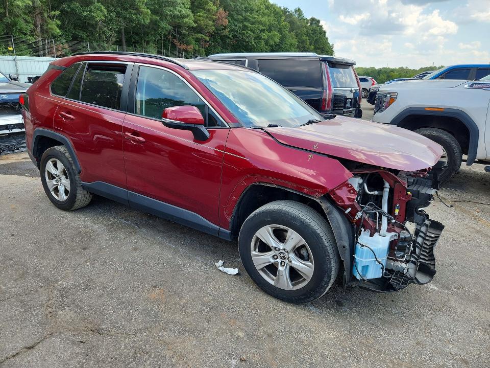 Photo 4 from auction – 2019 TOYOTA RAV4 with VIN JTMW1RFV0KD039357