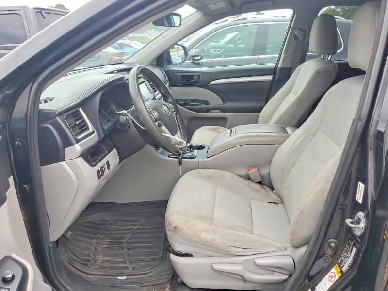 Photo 7 from auction – 2015 TOYOTA HIGHLANDER with VIN 5TDBKRFH9FS191721