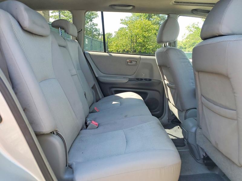 Photo 11 from auction – 2004 TOYOTA HIGHLANDER with VIN JTEDP21A740012065