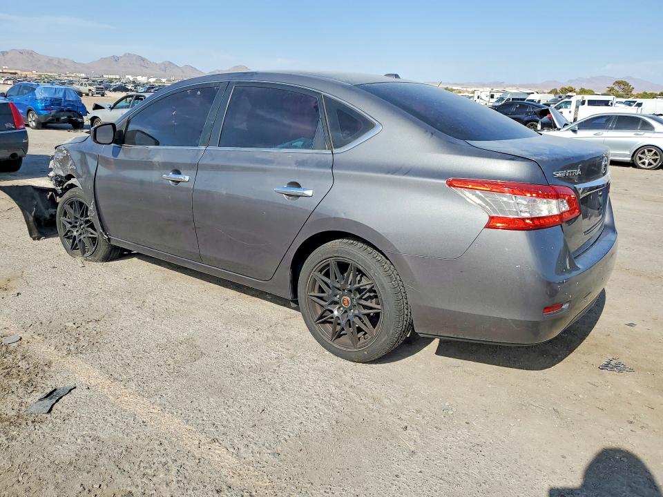 Photo 2 from auction – 2015 NISSAN SENTRA with VIN 3N1AB7AP1FL648061