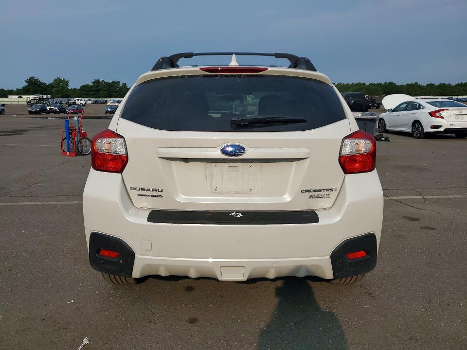 Photo 6 from auction – 2017 SUBARU CROSSTREK with VIN JF2GPANC1H8246301