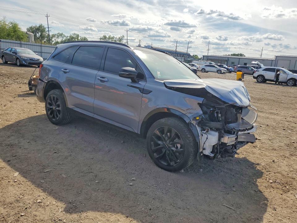 Photo 4 from auction – 2023 KIA SORENTO with VIN 5XYRKDLFXPG202566