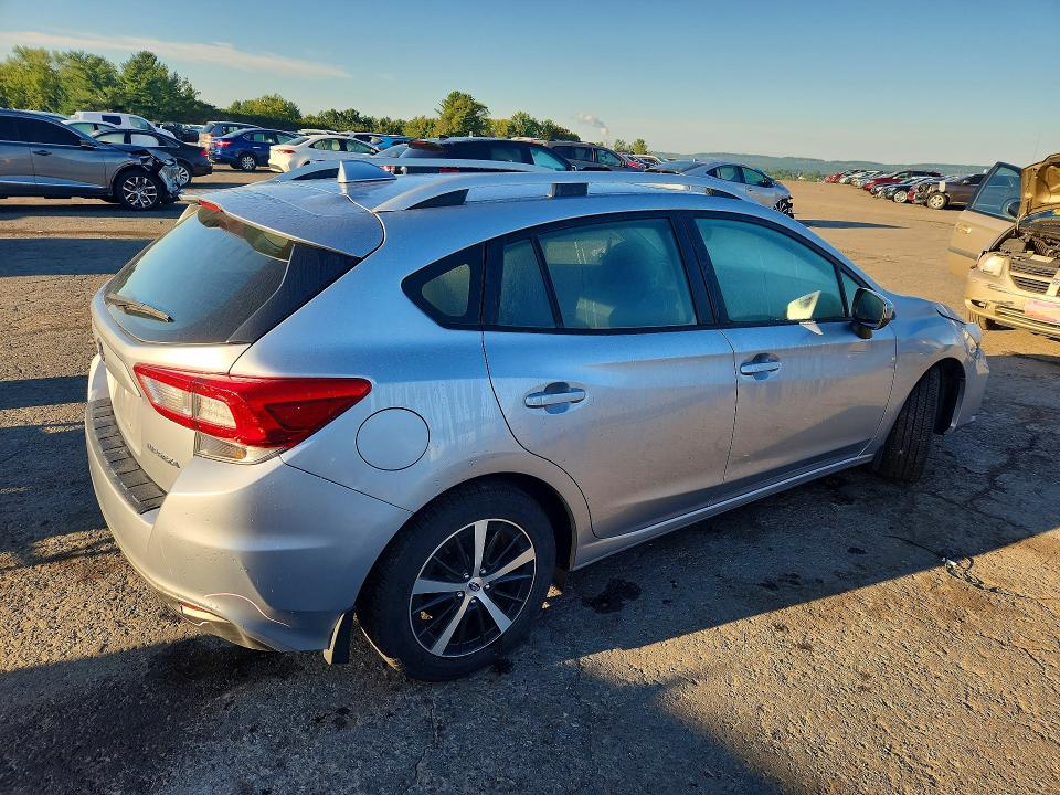 Photo 3 from auction – 2019 SUBARU IMPREZA with VIN 4S3GTAD69K3755868