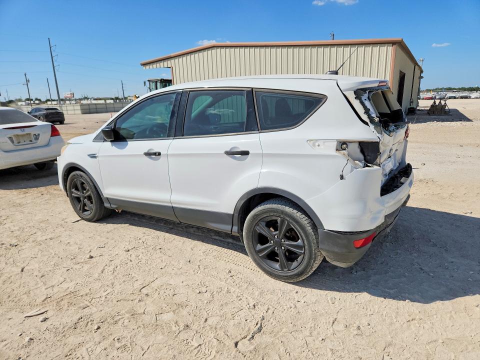 Photo 2 from auction – 2016 FORD ESCAPE with VIN 1FMCU0F71GUB36920
