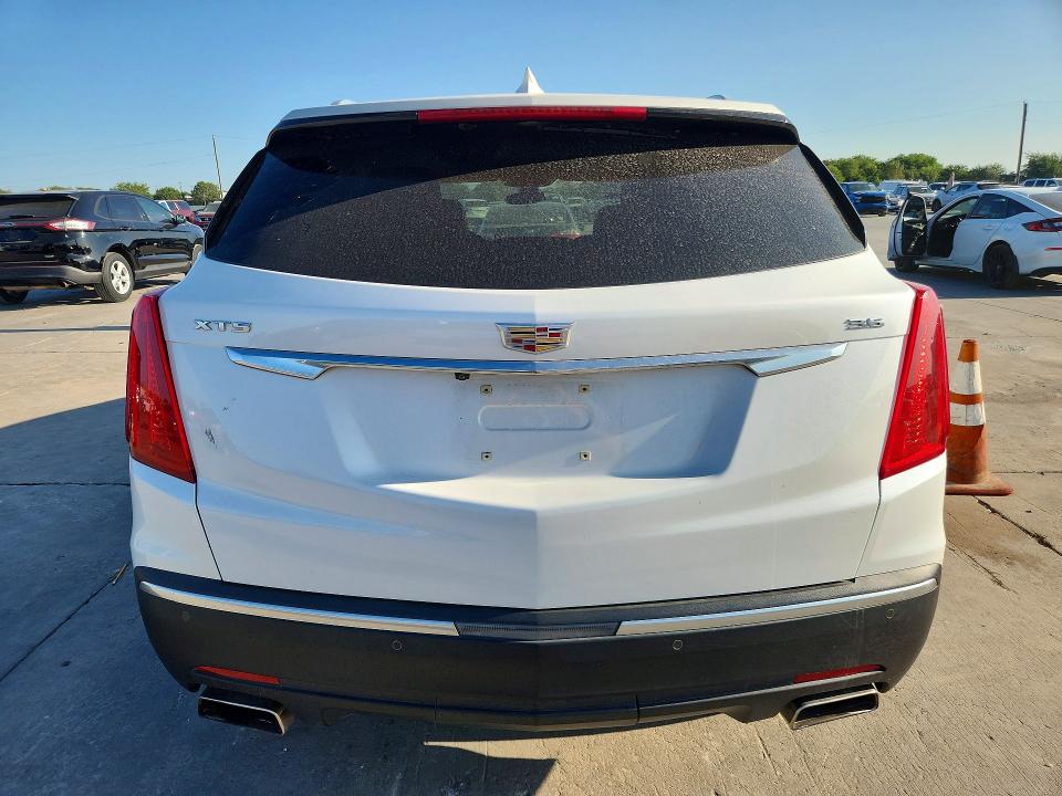 Photo 6 from auction – 2018 CADILLAC XT5 with VIN 1GYKNCRS5JZ117290