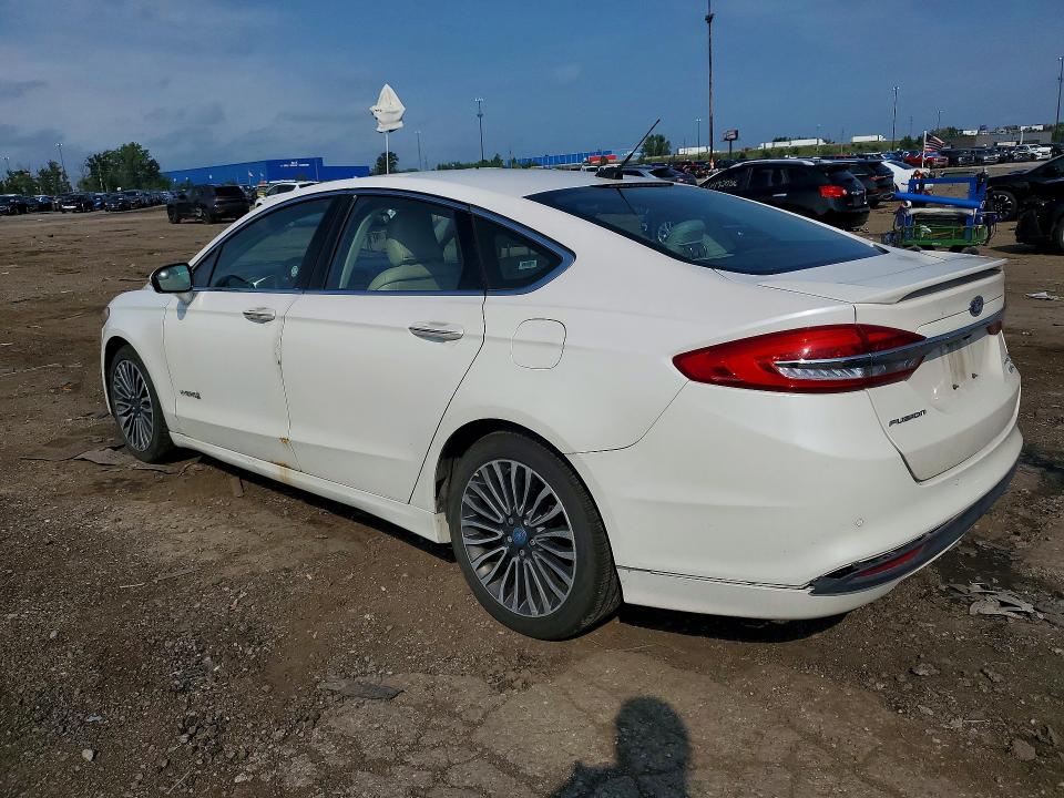 Photo 2 from auction – 2017 FORD FUSION with VIN 3FA6P0RU1HR383945