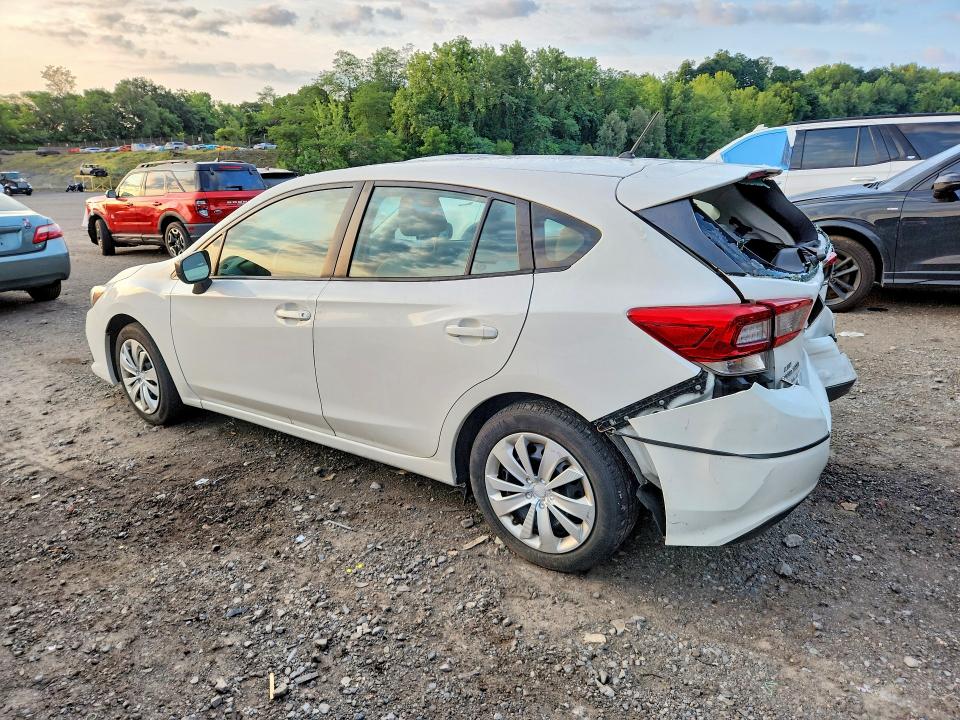 Снимка 2 от търг – 2020 SUBARU IMPREZA с VIN 4S3GTAB60L3716638