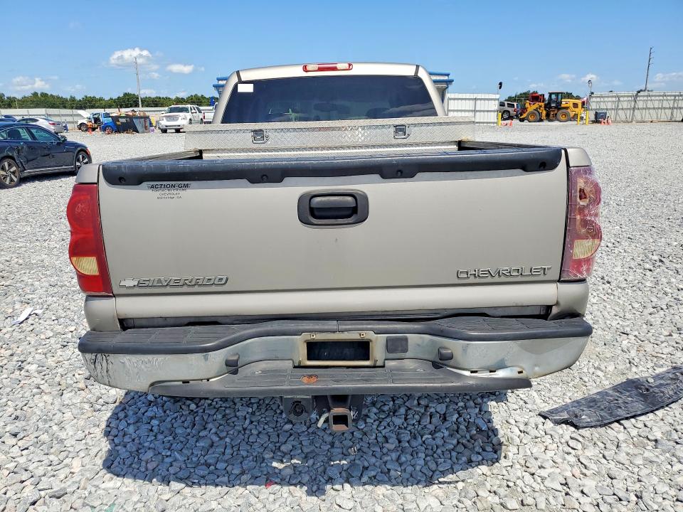 Photo 6 from auction – 2003 CHEVROLET SILVERADO with VIN 1GCGK13U63F171401