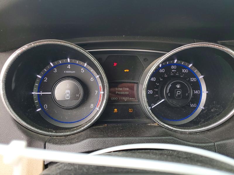 Photo 9 from auction – 2014 HYUNDAI SONATA with VIN 5NPEB4AC2EH919587