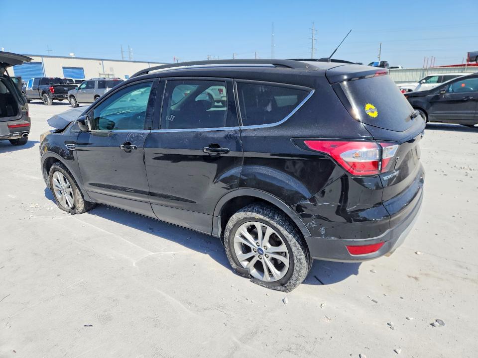 Photo 2 from auction – 2018 FORD ESCAPE with VIN 1FMCU9GD1JUC10644