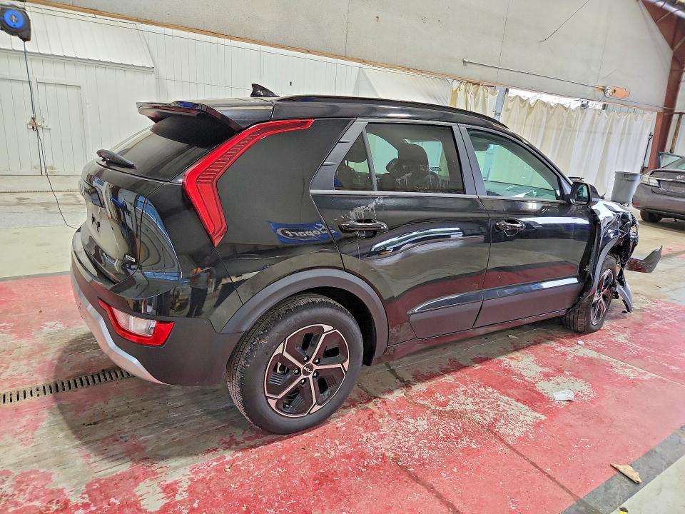 Photo 3 from auction – 2025 KIA NIRO with VIN KNDCP3LE2S5306396