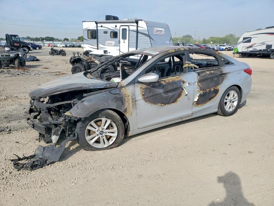 HYUNDAI SONATA 2013 with VIN 5NPEB4AC3DH678752 - Photo from auction