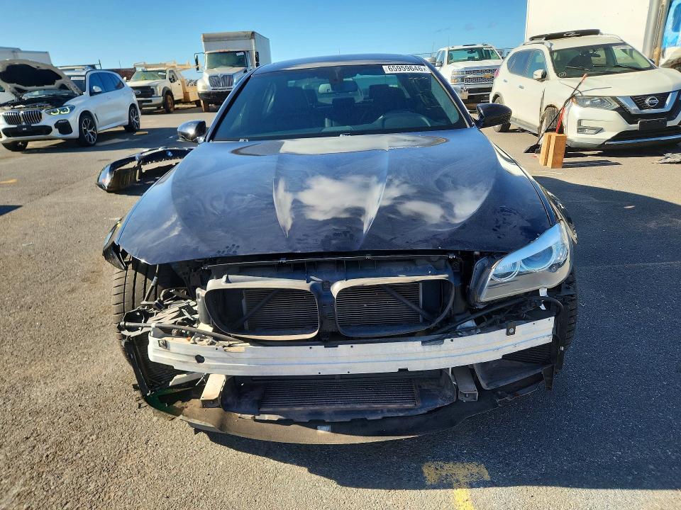 Photo 5 from auction – 2013 BMW M5 with VIN WBSFV9C58DC773867